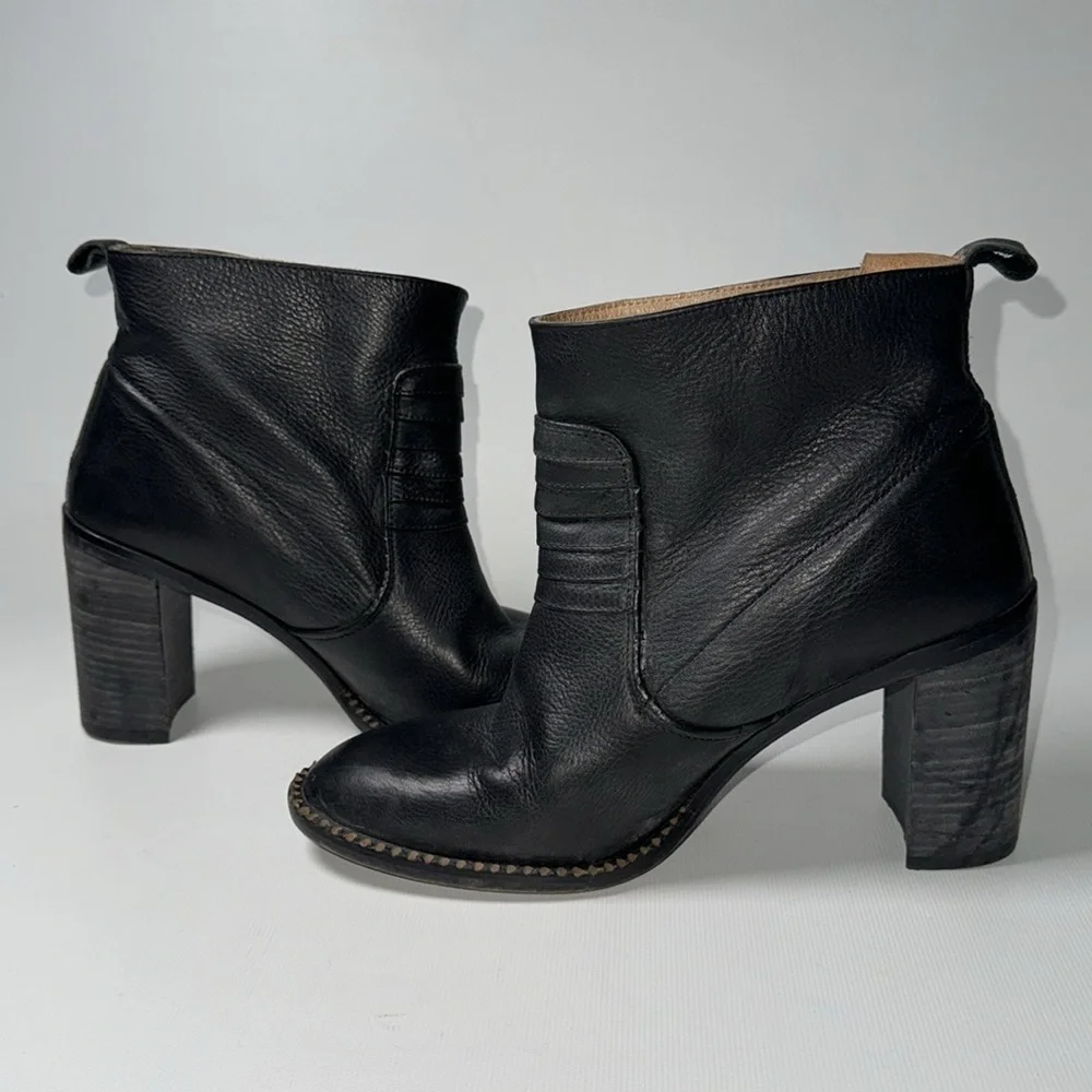 Free People Black Leather Ankle Boots - sz 39